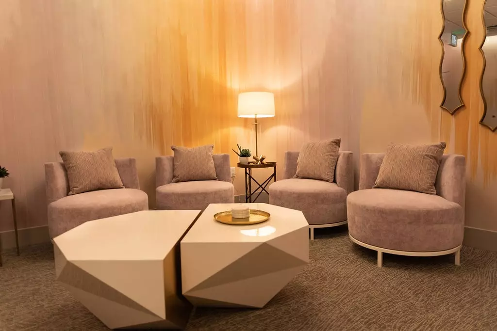 aesthetics meet luxury A luxurious experience at Revive